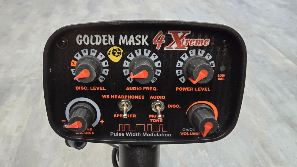Detektor kovů Golden Mask GM4 Xtreme 33 WS
