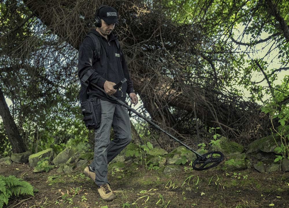 Detektor kovů Rutus Versa 28 cm DD